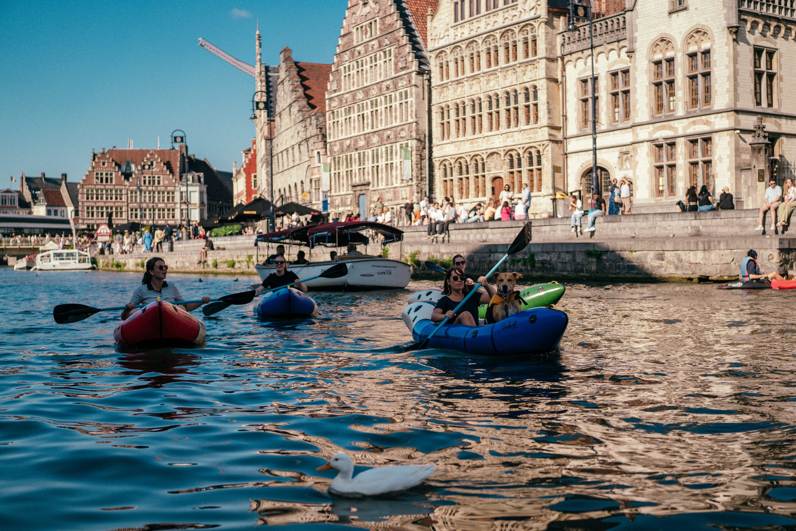 Urban packraft tour door het centrum van Gent