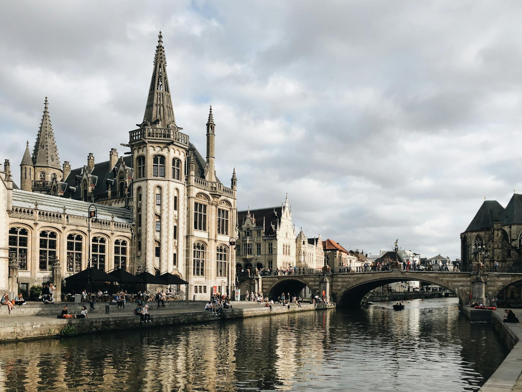 Historische brug over het Gentse kanaal